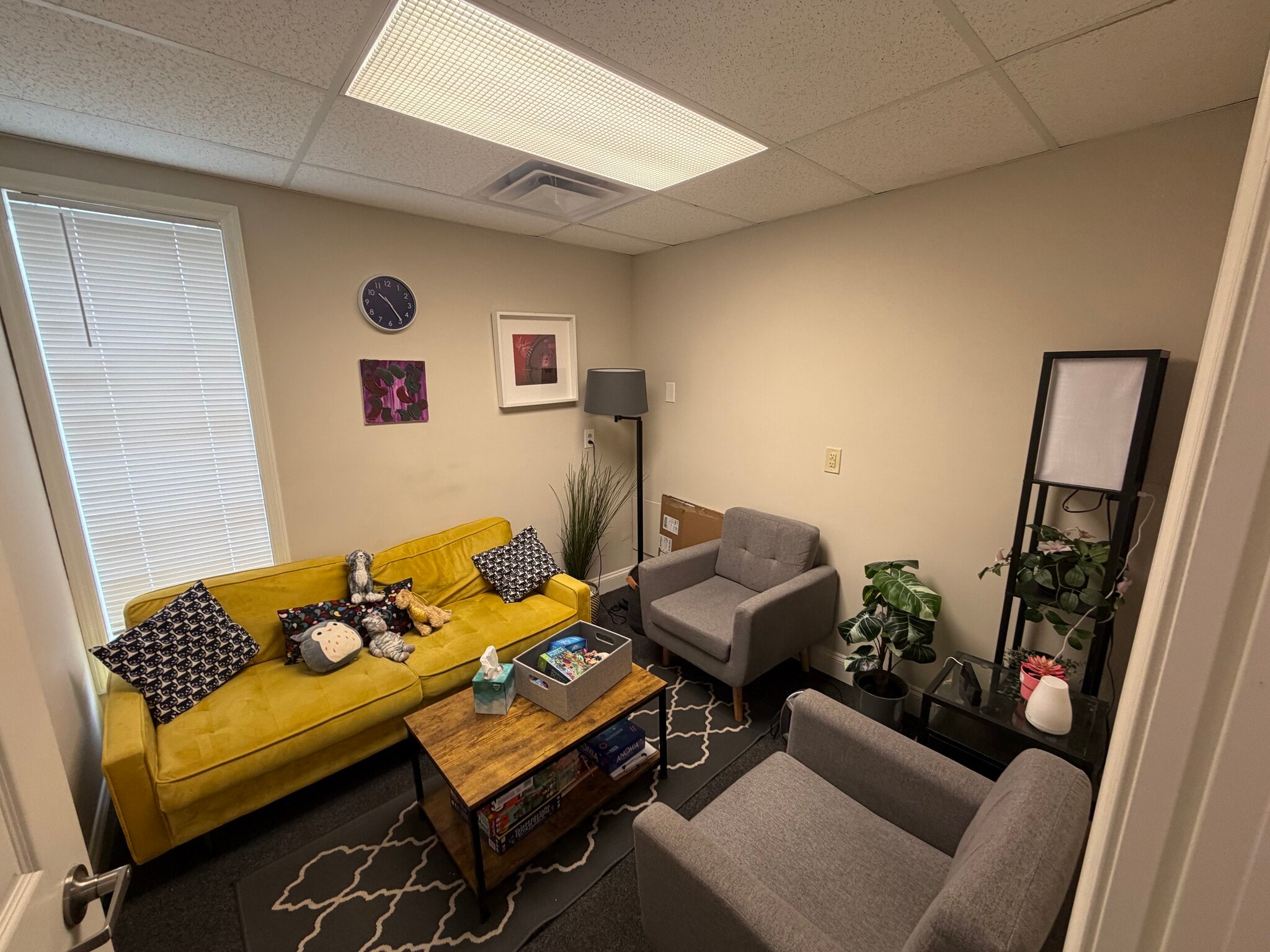 30 S Valley Rd, Paoli, PA à louer Photo intérieure– Image 1 sur 3