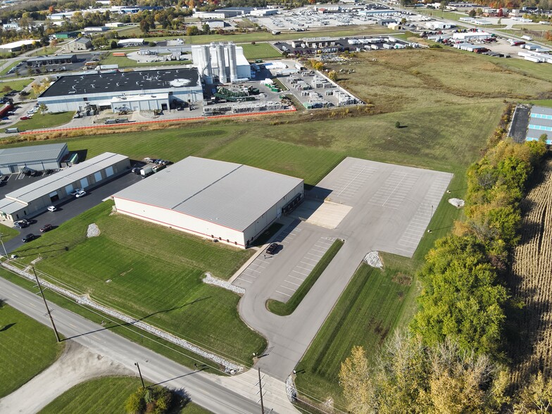 910 Progress Dr, Richmond, IN à louer - Aérien – Image 1 sur 22