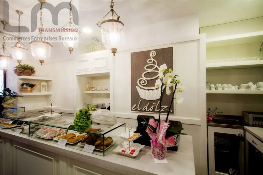 Local commercial dans Paris à louer - Photo de l’immeuble – Image 2 sur 4