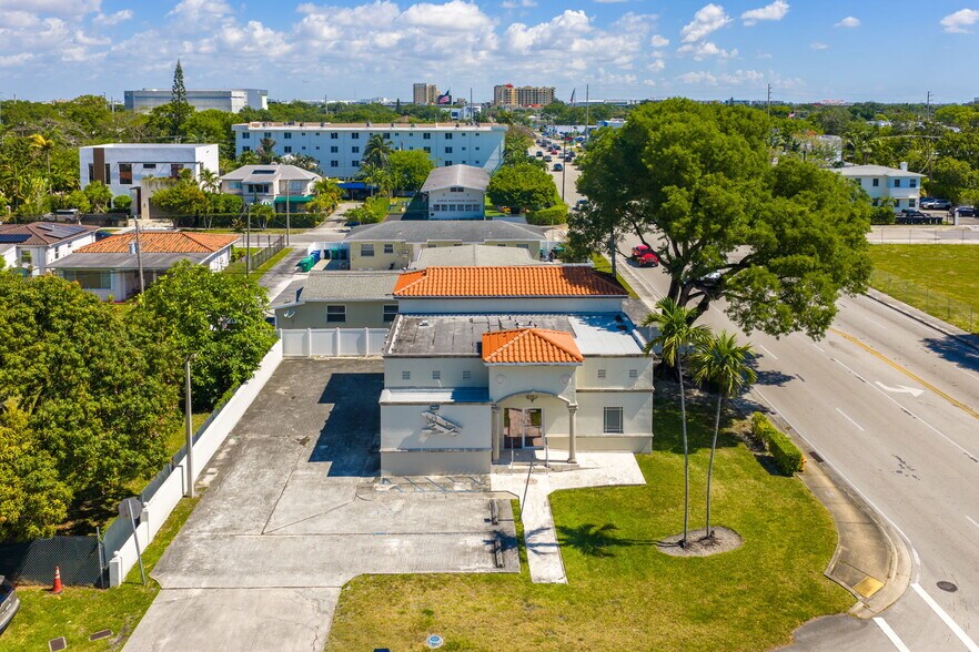 4201 SW 11th St, Coral Gables, FL à vendre - Photo de l’immeuble – Image 3 sur 20