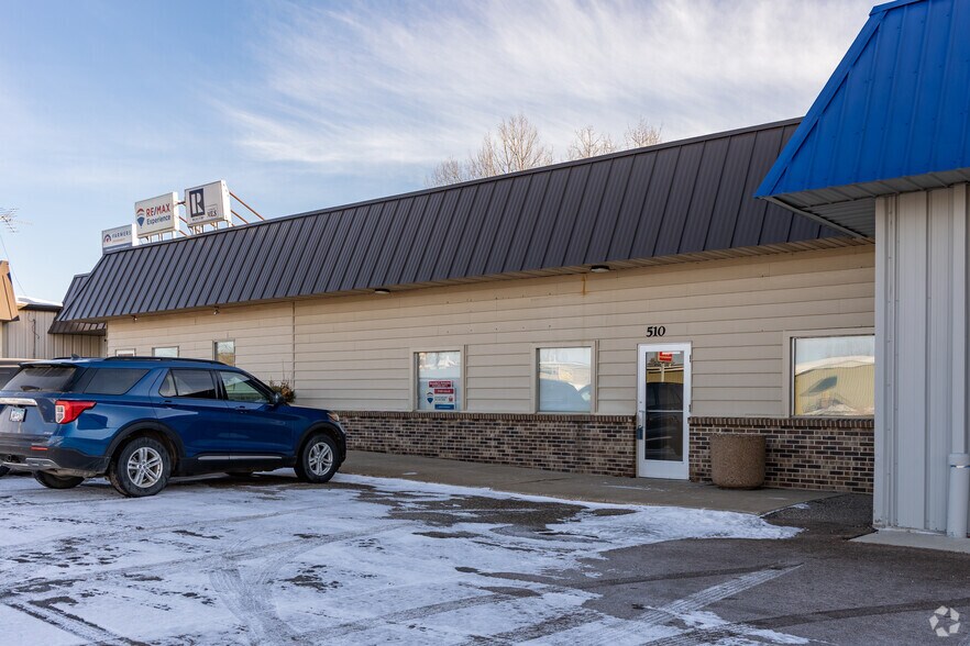 510 Faxon Rd N, Norwood Young America, MN à vendre - Photo principale – Image 1 sur 2