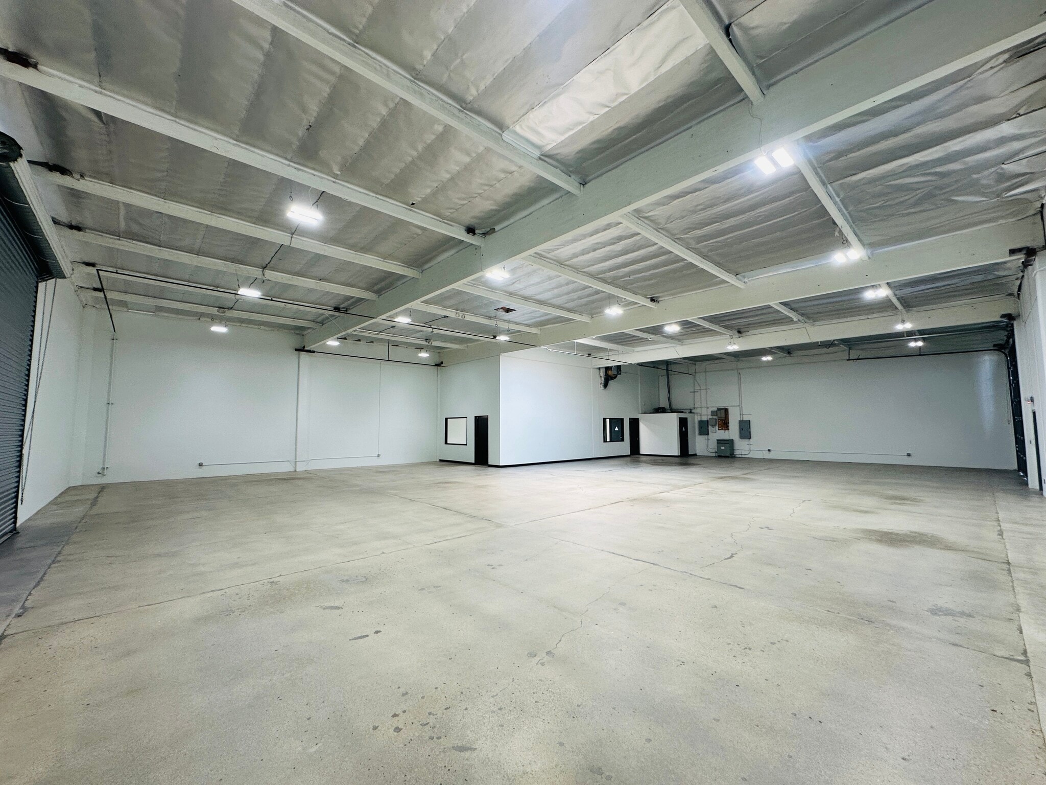 15131-15151 Goldenwest Cir, Westminster, CA à louer Photo intérieure– Image 1 sur 13