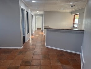 2500 N Circle Dr, Colorado Springs, CO à louer Photo de l’immeuble– Image 2 sur 12