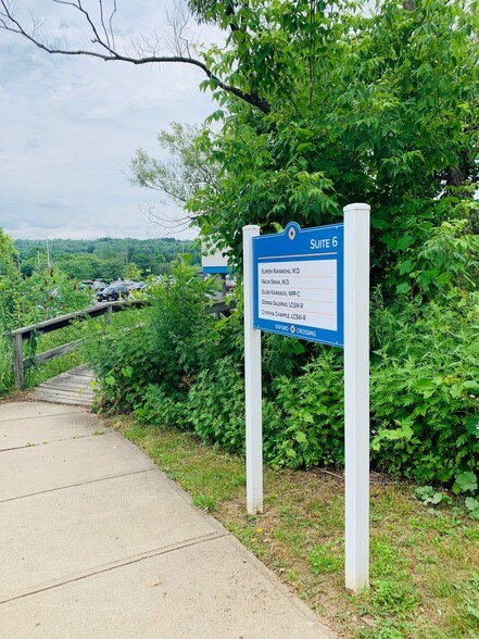 1 Oxford Xing, New Hartford, NY à louer - Photo de l’immeuble – Image 2 sur 15