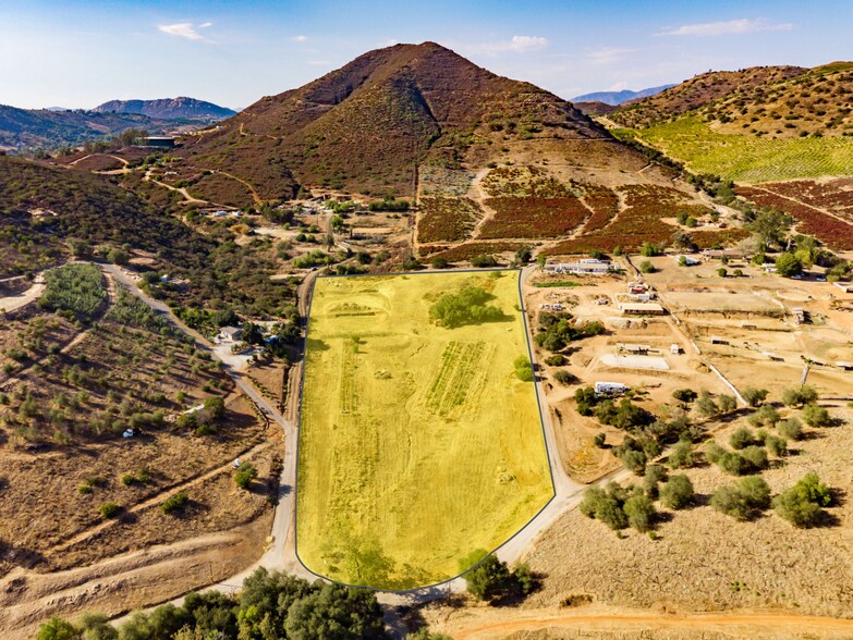 12028 Keys Creek Rd, Valley Center, CA à vendre - Photo de l’immeuble – Image 1 sur 10
