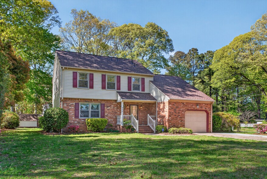 600 Lotz Dr, Yorktown, VA à vendre - Photo de l’immeuble – Image 1 sur 29