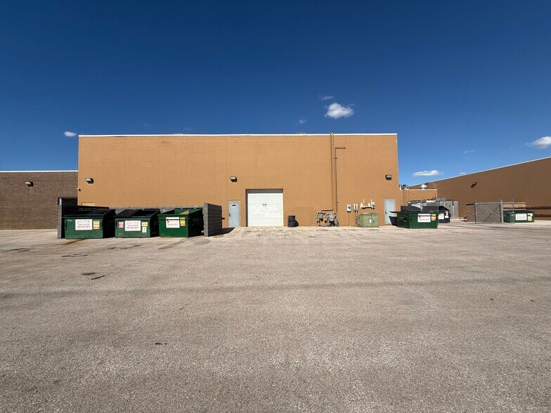 1111 E North St, Rapid City, SD à louer - Photo de l’immeuble – Image 3 sur 4