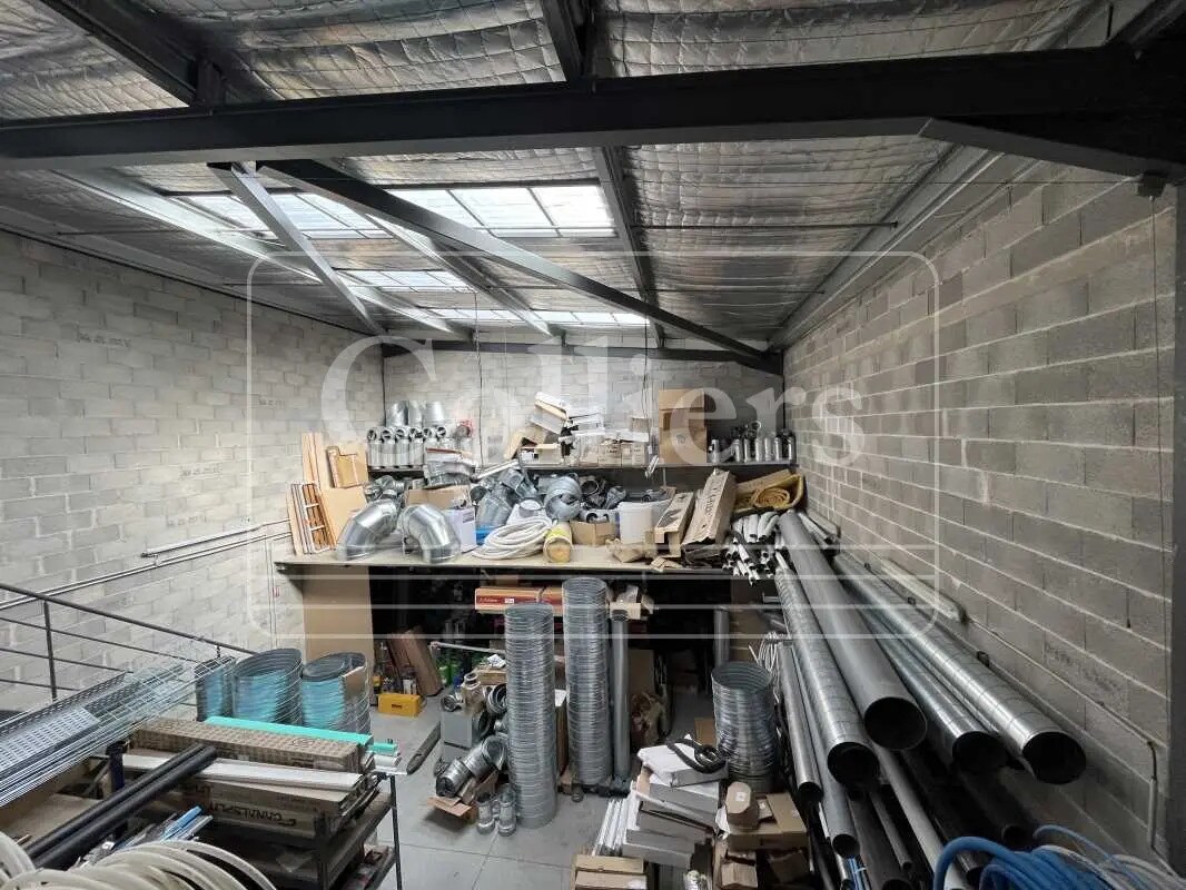 Local d’activités dans Gémenos à louer Photo intérieure– Image 1 sur 6