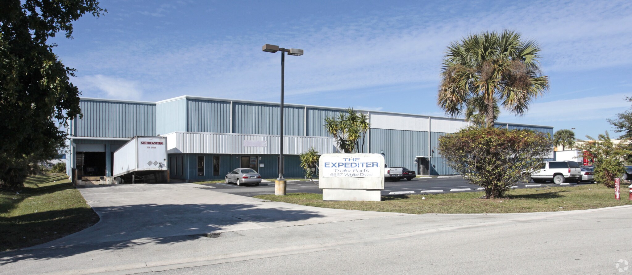6667 White Dr, Riviera Beach, FL à vendre Photo principale– Image 1 sur 1