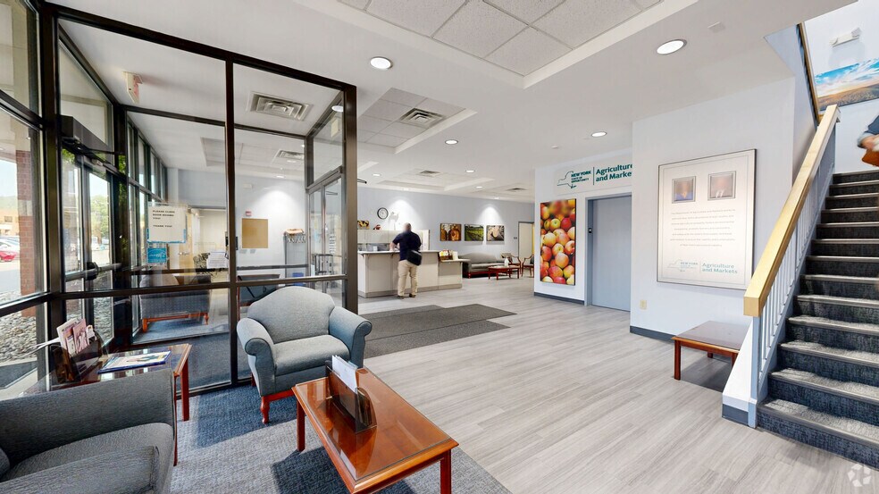 10B Airline Dr, Albany, NY à vendre - Numérisation 3D Matterport – Image 3 sur 41