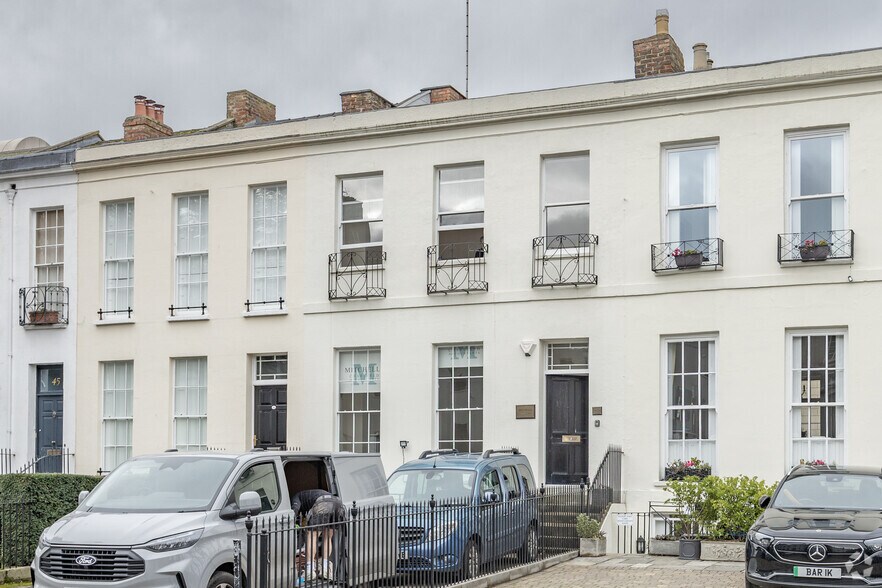 41 Rodney Rd, Cheltenham à louer - Photo de l’immeuble – Image 2 sur 2