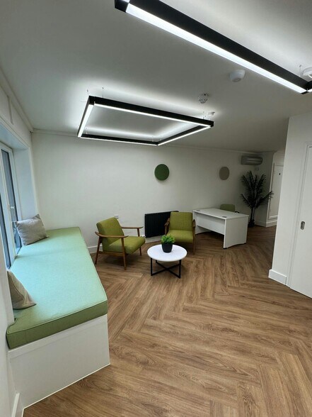 45 Britton St, Londres à vendre - Photo de l’immeuble – Image 2 sur 15