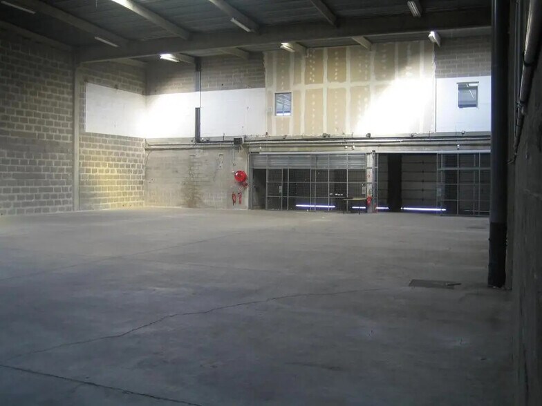 Industriel/Logistique dans Vitry-sur-Seine à louer - Photo de l’immeuble – Image 2 sur 28