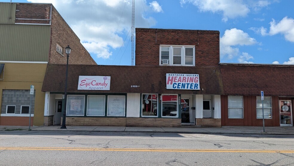 2406 Mishawaka Ave, South Bend, IN à louer - Photo de l’immeuble – Image 2 sur 8