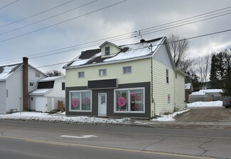 Plus de détails pour 472 Pembroke St E, Pembroke, ON - Local commercial à vendre