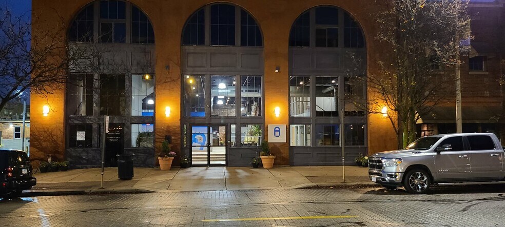 25 S Huron St, Toledo, OH à louer - Photo de l’immeuble – Image 2 sur 18