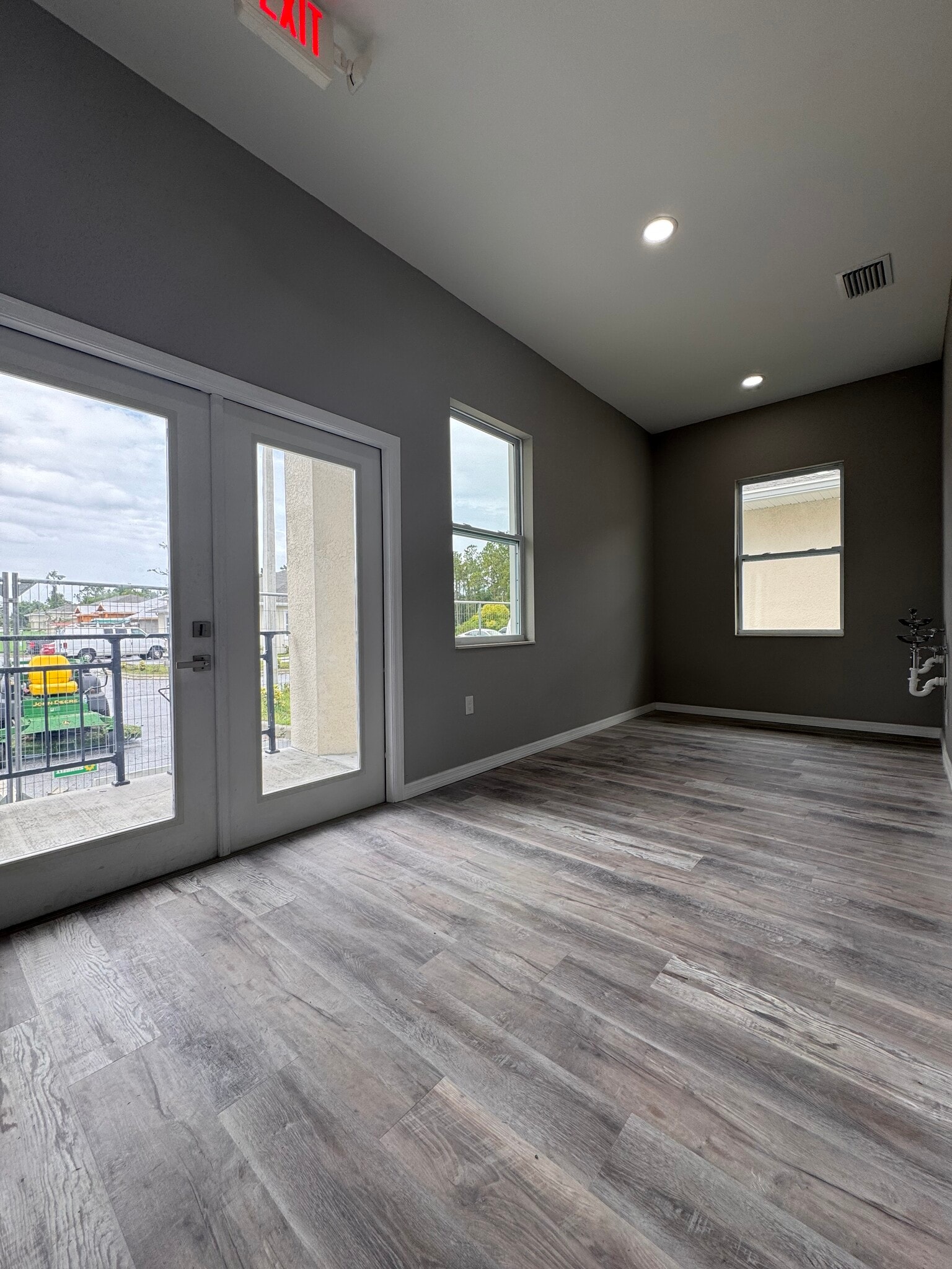 23045 Tabak ln, Land O Lakes, FL à louer Photo de l’immeuble– Image 1 sur 16