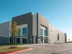 12821 Titanium St, Manor, TX à louer Photo intérieure– Image 1 sur 9