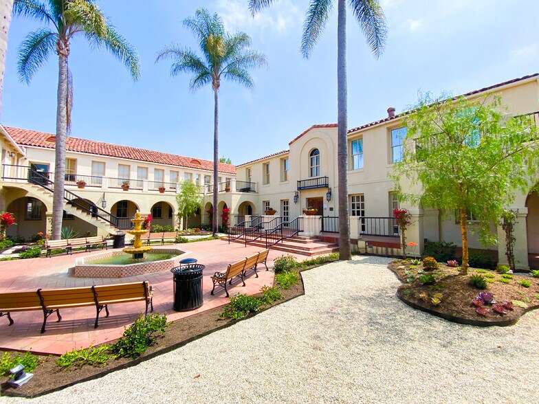1720 Termino Ave, Long Beach, CA à vendre - Photo de l’immeuble – Image 2 sur 3