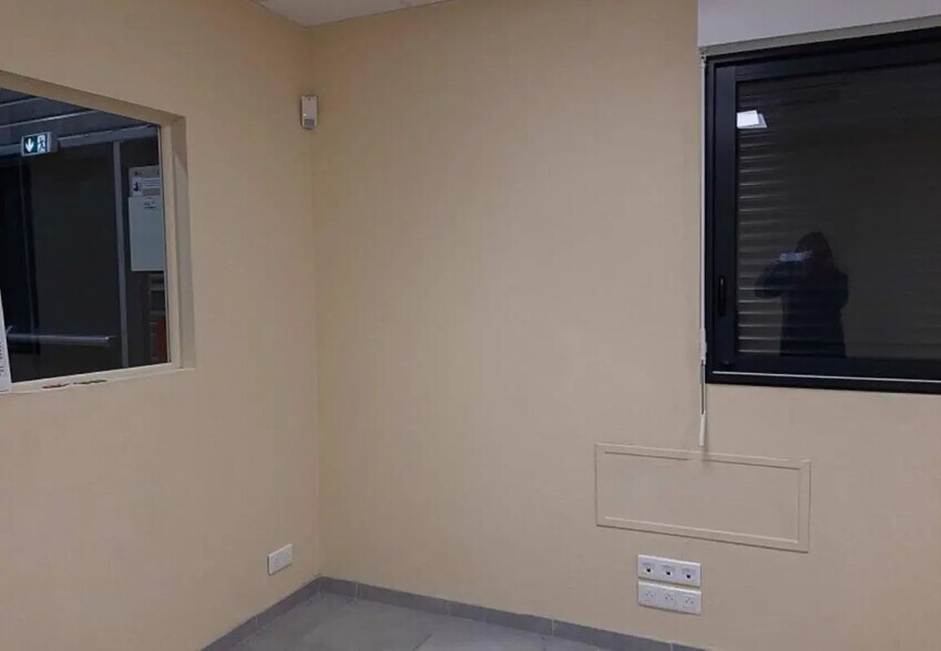 Bureau dans Semoy à louer - Photo intérieure – Image 3 sur 4