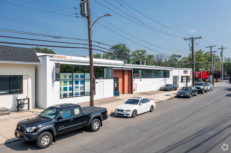 115 Hoyt Ave, Mamaroneck, NY à vendre - Photo de l’immeuble – Image 2 sur 15
