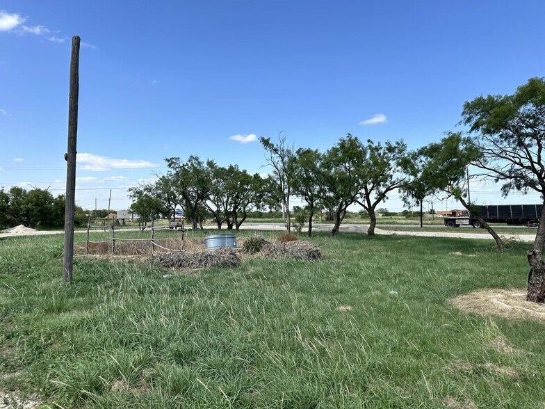 2363 Hwy 277, Anson, TX à vendre - Photo de l’immeuble – Image 2 sur 15