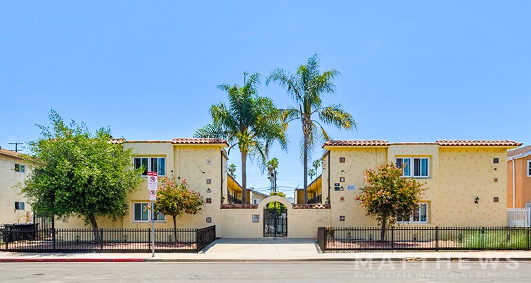 1340 253rd St, Harbor City, CA à vendre - Photo de l’immeuble – Image 1 sur 15