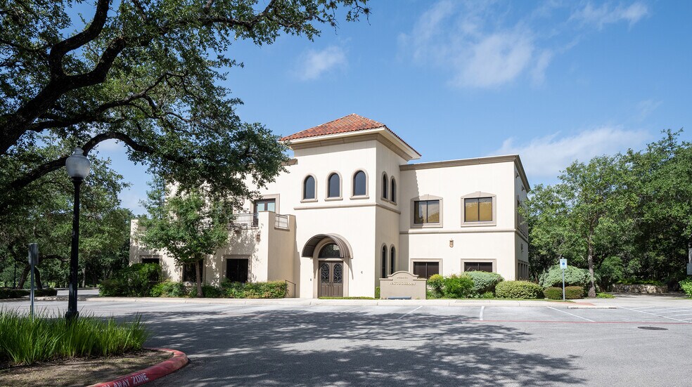 4 Dominion Dr, San Antonio, TX à louer - Photo de l’immeuble – Image 2 sur 2