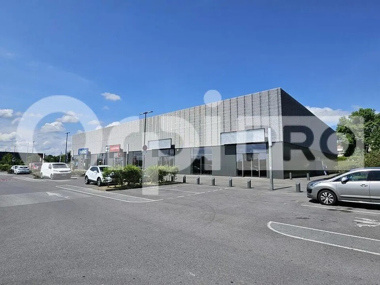 Local commercial dans Thillois à louer - Photo de l’immeuble – Image 1 sur 12