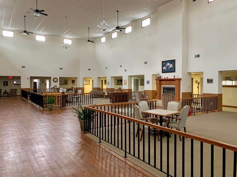 110 Harvard St, Momence, IL à vendre - Photo intérieure – Image 3 sur 13