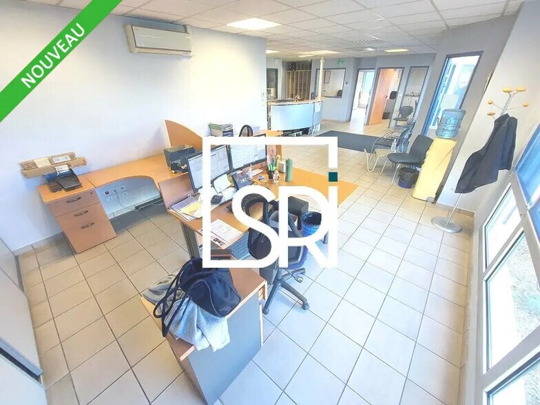 Bureau dans Clermont-Ferrand à vendre - Photo intérieure – Image 2 sur 12