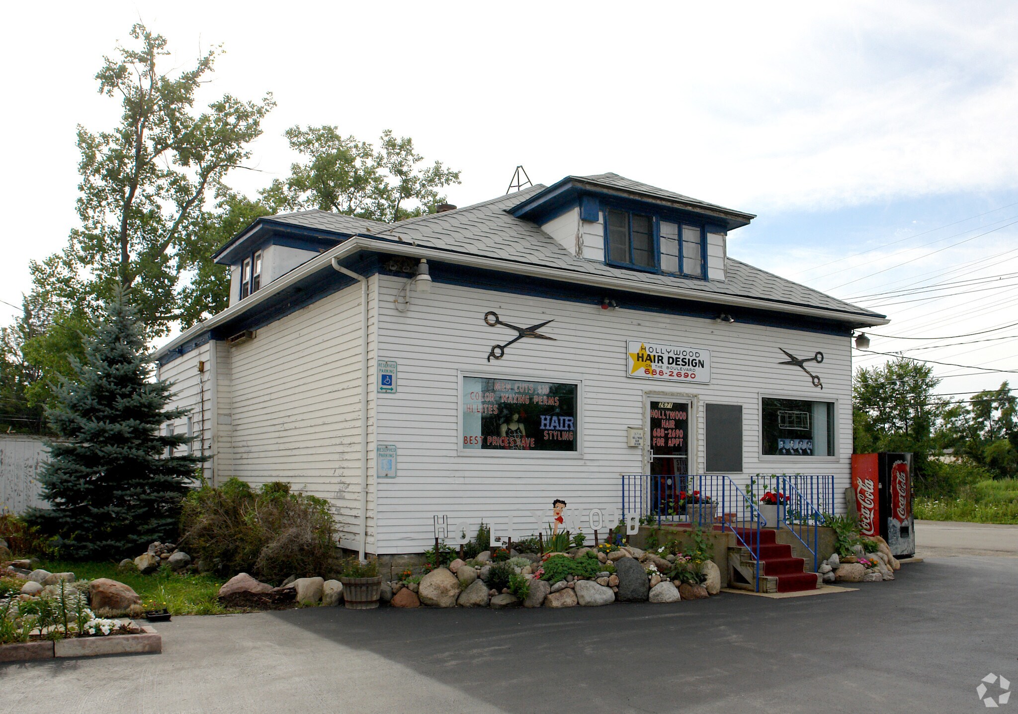2671 Niagara Falls Blvd, Tonawanda, NY à vendre Photo de l’immeuble– Image 1 sur 6