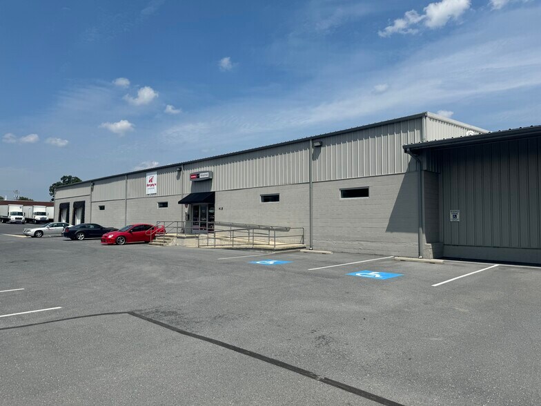 415 Railroad Ave, Shiremanstown, PA à louer - Photo principale – Image 1 sur 8
