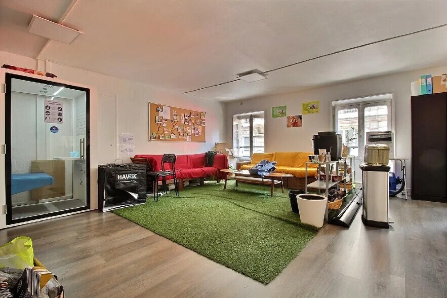 41 Rue Vivienne, Paris à louer - Photo de l’immeuble – Image 2 sur 5