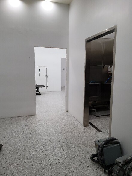 10019-10023 Commerce Ave, Tujunga, CA à vendre - Photo de l’immeuble – Image 3 sur 10