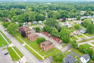 Plus de détails pour 1810-1860 Mahoning Ave, Warren, OH - Logement à vendre