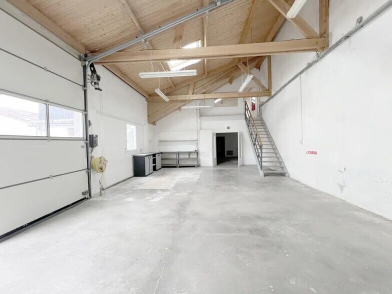 Industriel/Logistique dans Reims à louer - Photo de l’immeuble – Image 1 sur 5