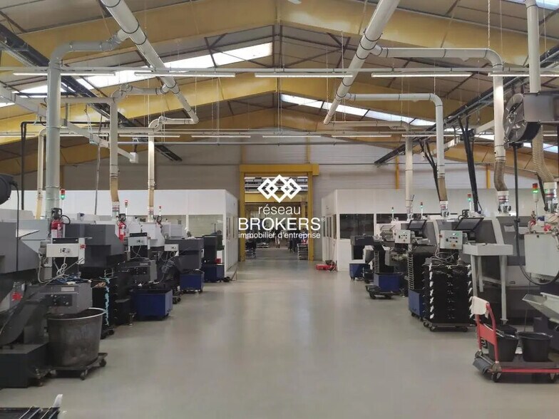 Industriel/Logistique dans Magland à vendre - Photo de l’immeuble – Image 2 sur 5