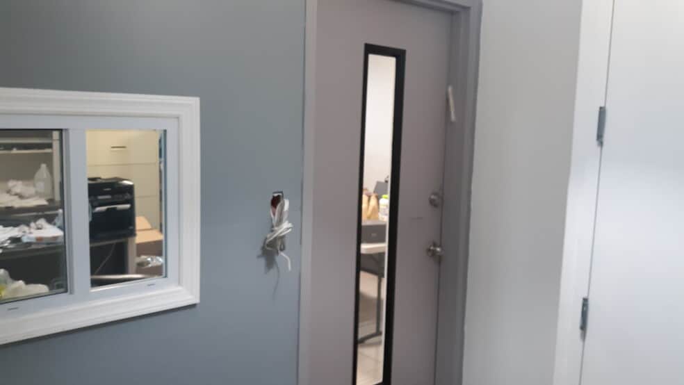 1411 E Elizabeth Ave, Linden, NJ à louer - Photo de l’immeuble – Image 2 sur 4