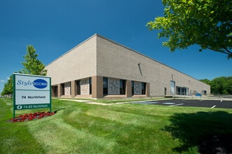 225 Raritan Center Pky, Edison, NJ à louer Photo de l’immeuble– Image 2 sur 4