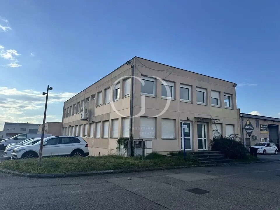 6 Avenue Docteur Schweitzer, Meyzieu à vendre Photo de l’immeuble– Image 1 sur 16