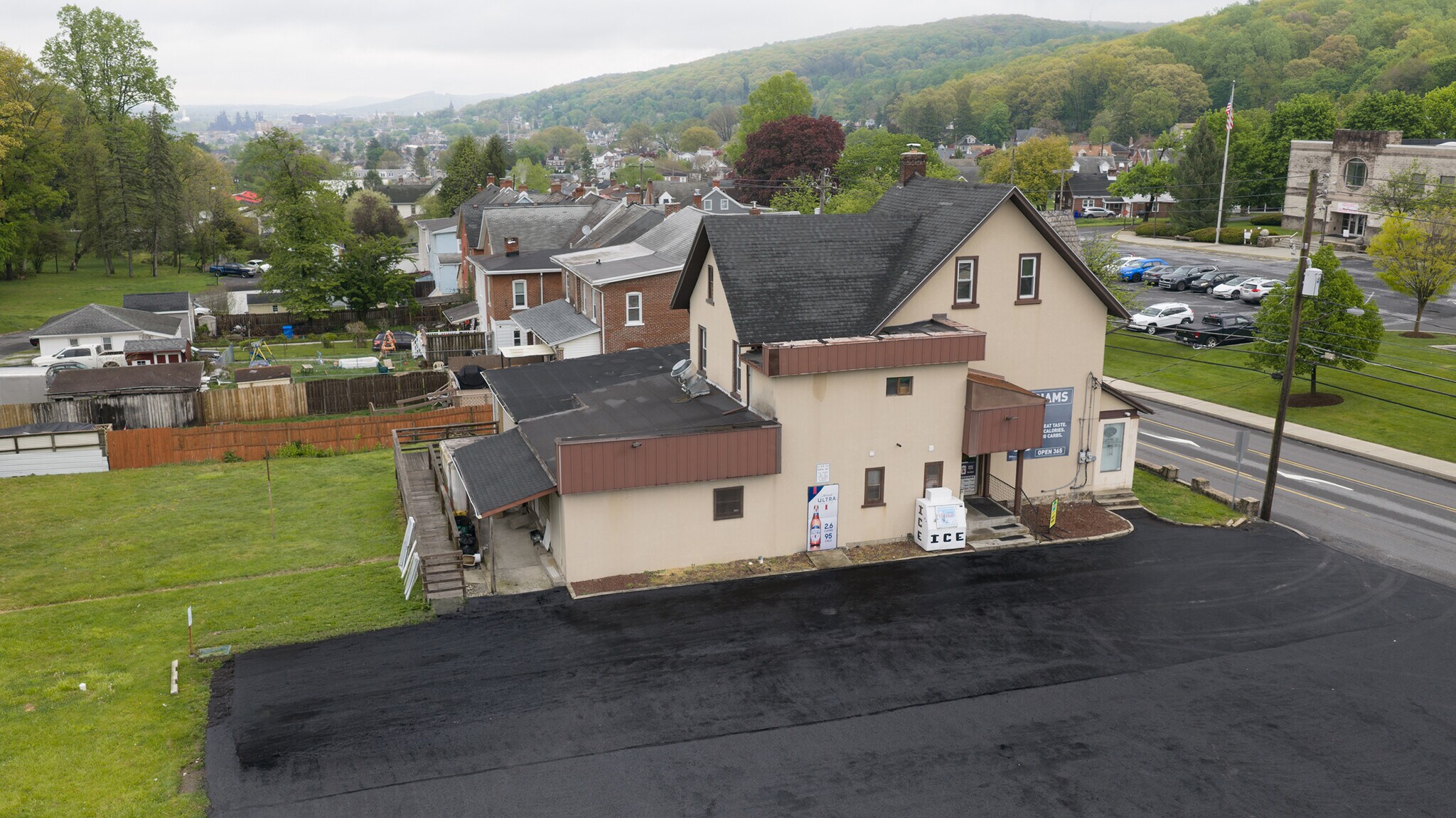 1635 Broadway, Bethlehem, PA à vendre Photo principale– Image 1 sur 30