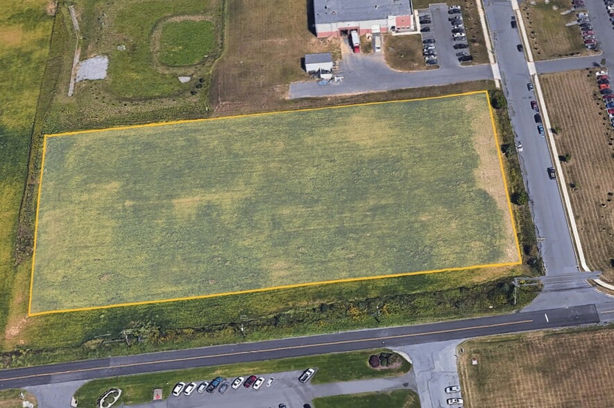 110 Mort Dr, Easton, PA à louer - Photo principale – Image 1 sur 2