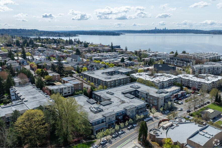 345-395 Kirkland Ave, Kirkland, WA à louer - Aérien – Image 2 sur 8