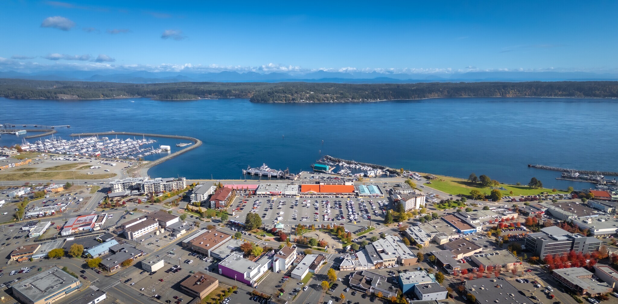 1100-1111 Shoppers Row, Campbell River, BC à vendre Photo principale– Image 1 sur 9