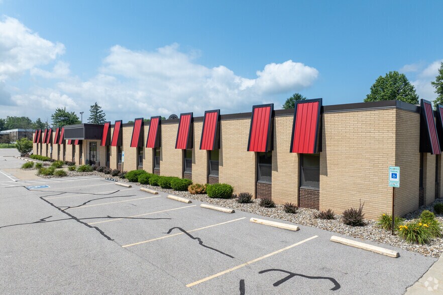 10060 Brecksville Rd, Brecksville, OH à louer - Photo de l’immeuble – Image 2 sur 4