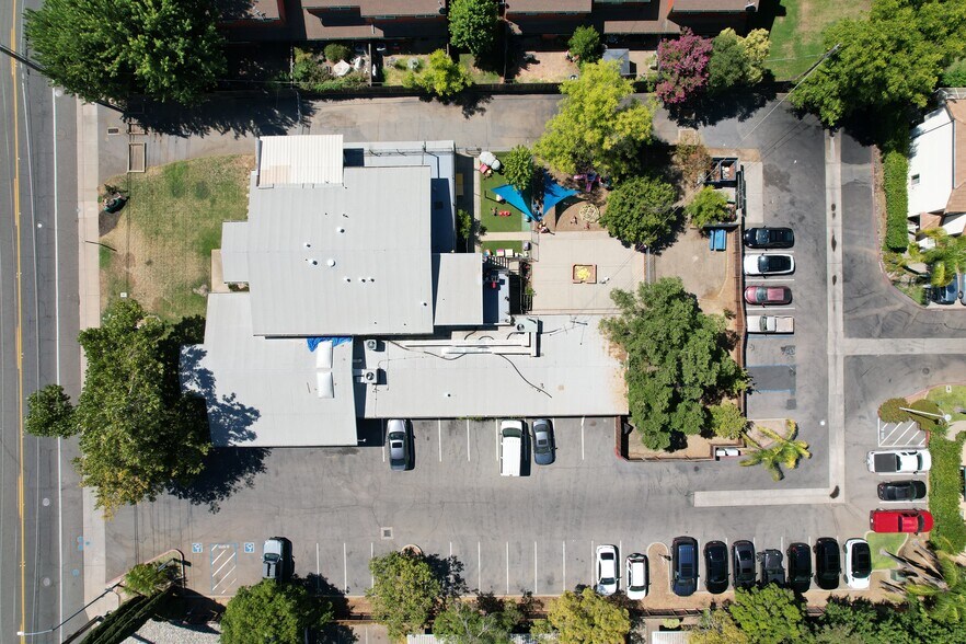 6035 Main Ave, Orangevale, CA à vendre - Photo de l’immeuble – Image 3 sur 15