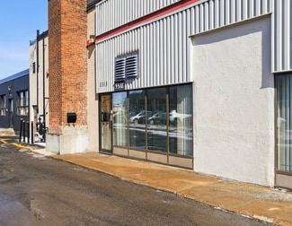 Plus de détails pour 5484-5518 Ferrier Rue, Mont-Royal, QC - Local d'activités à louer