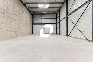 Plus de détails pour Bureau, Local d'activités à louer