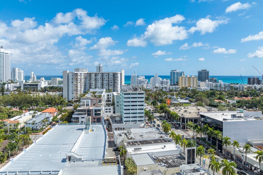 333 Arthur Godfrey Rd, Miami Beach, FL à louer - Aérien – Image 2 sur 4